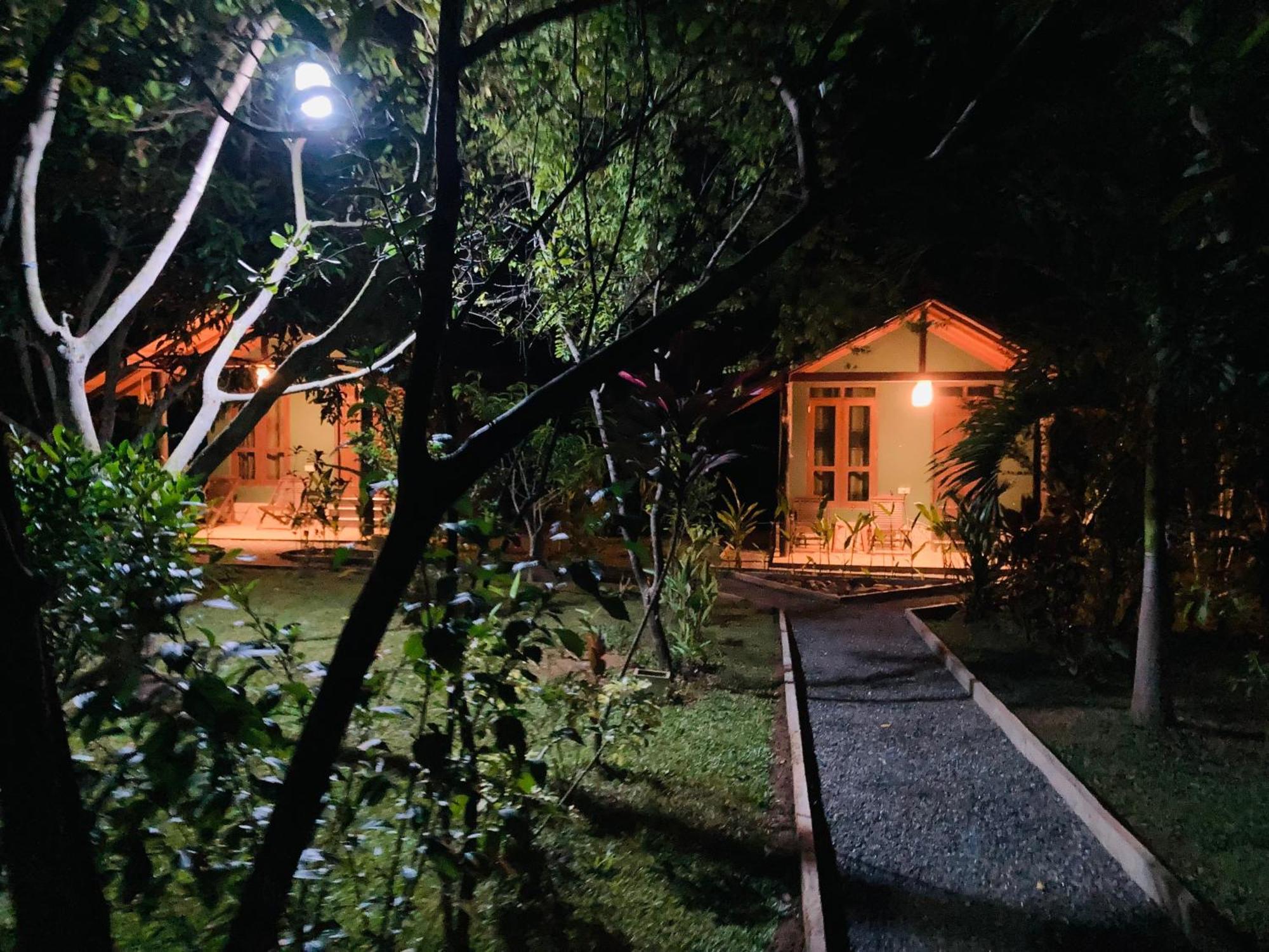 Suncity Privacy Cottages Udawalawe Eksteriør bilde