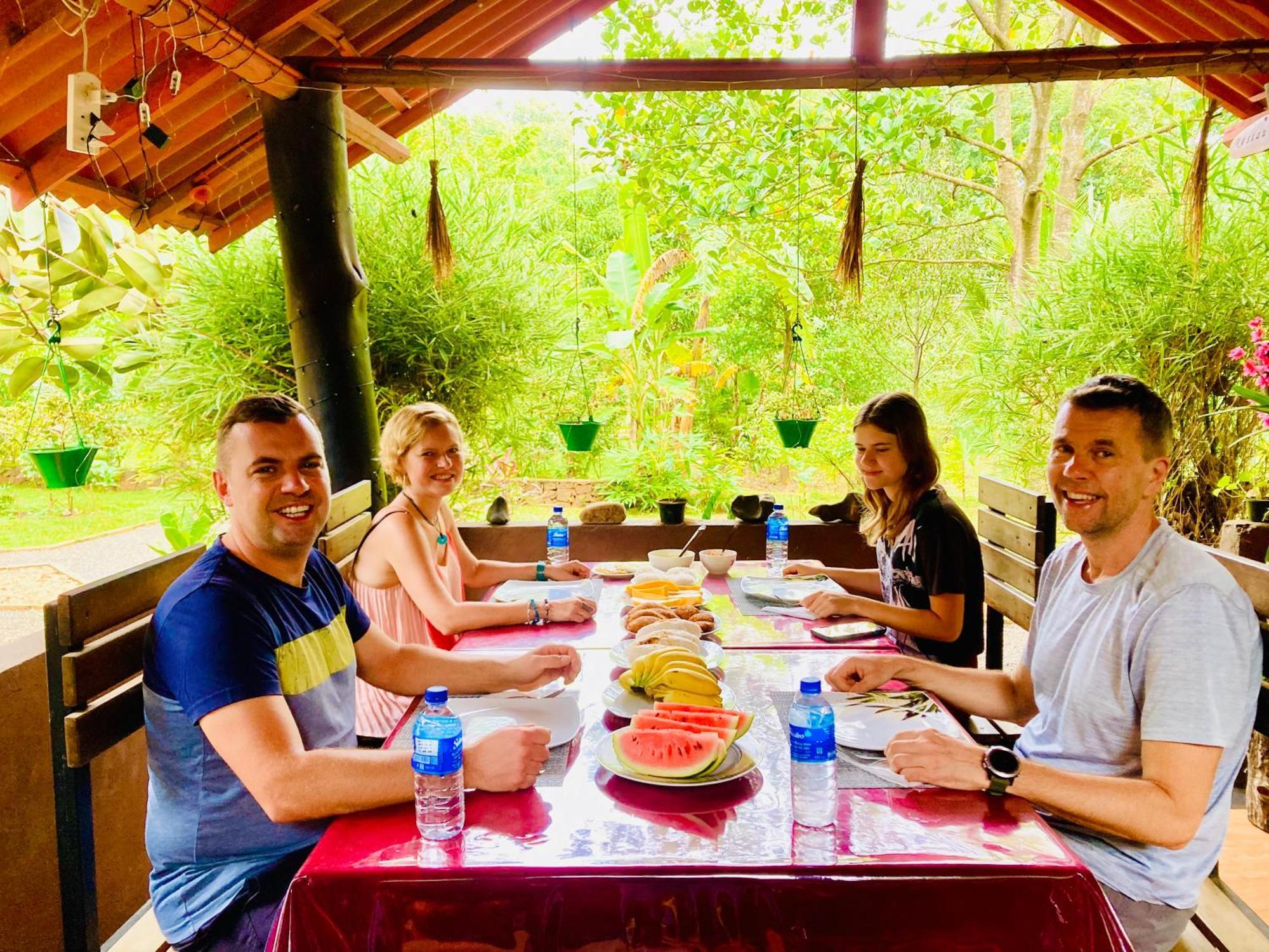 Suncity Privacy Cottages Udawalawe Eksteriør bilde